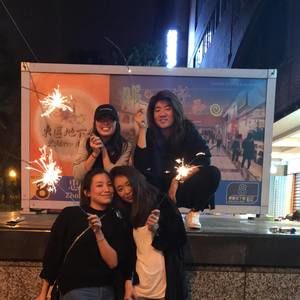 Meet your Posher, Jesseca